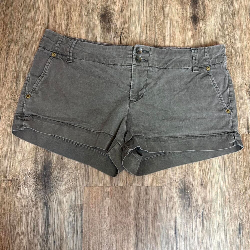american eagle vintage y2k favorite built in waist cinching brownish gray shorts